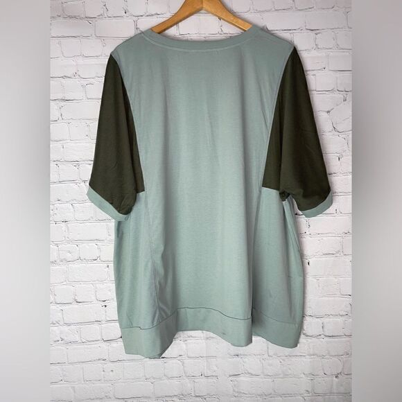 Bloomchick Two Tone Dolman Sleeve Patched Pocket T-Shirt 22-24 - Picture 9 of 10